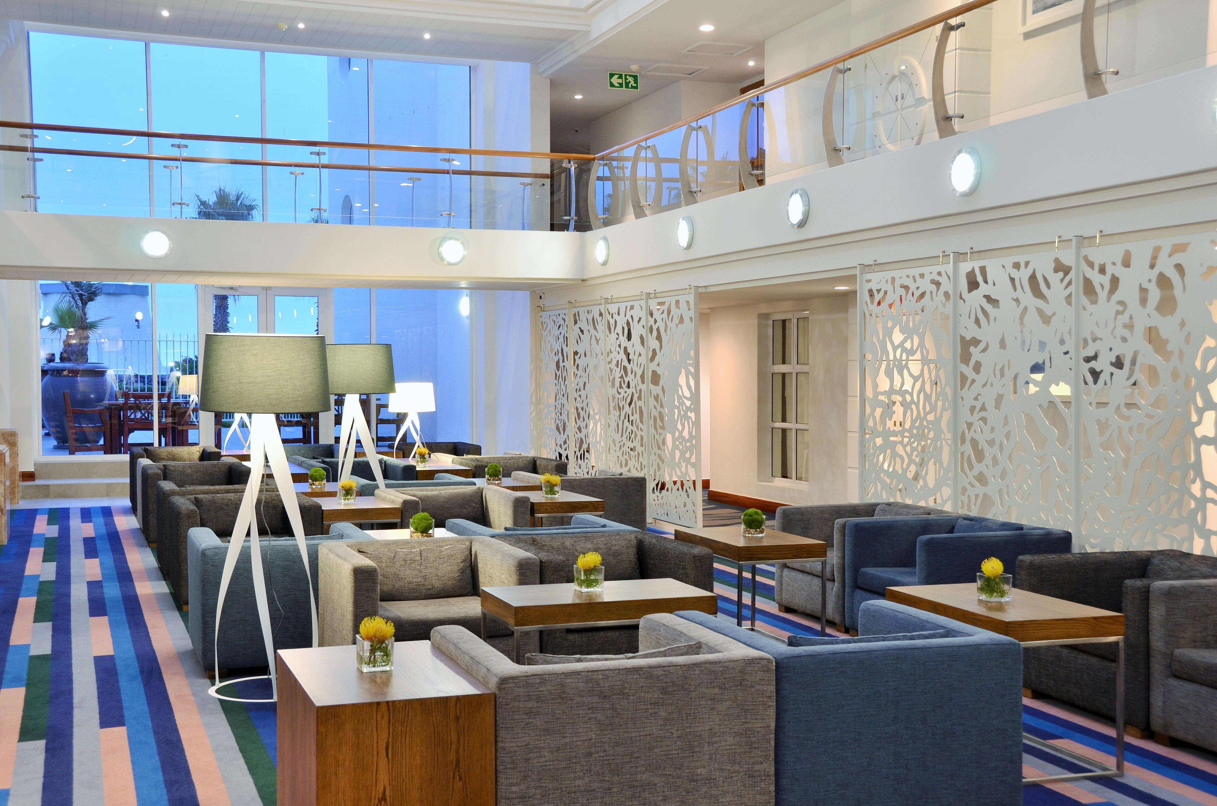Radisson Collection Hotel, Waterfront Città del Capo Esterno foto The lobby of the hotel