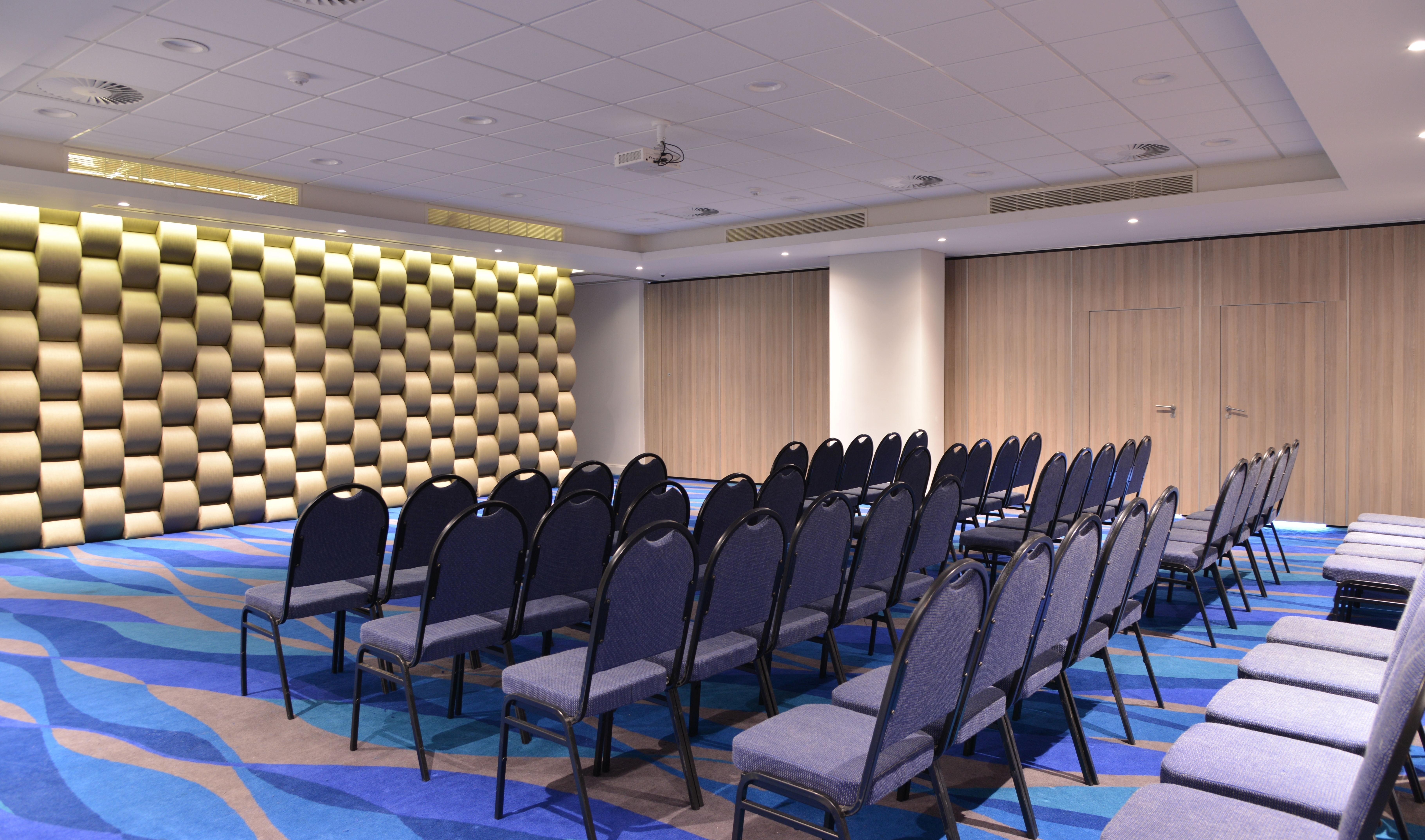 Radisson Collection Hotel, Waterfront Città del Capo Esterno foto A meeting room at the hotel